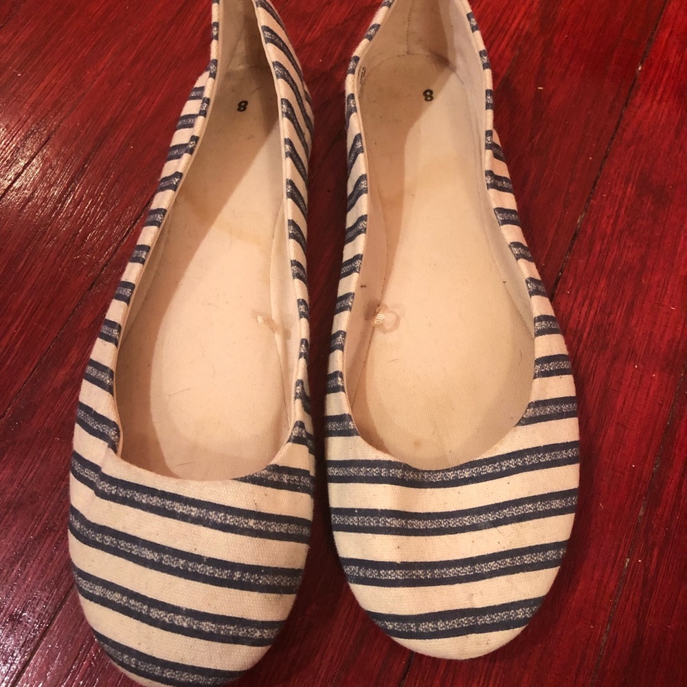 Navy Blue and Cream Colored Striped Flats